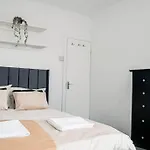 Spacious 3 Bedroom Flat