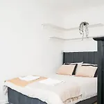 Spacious 3 Bedroom Flat