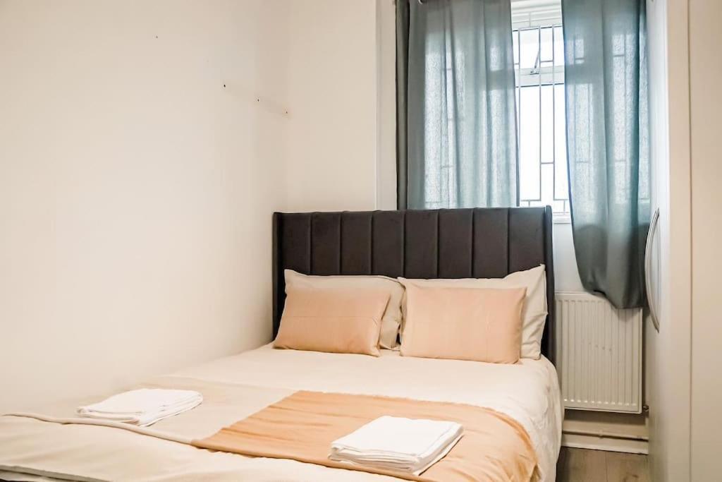 Spacious 3 Bedroom Flat Appartamento *