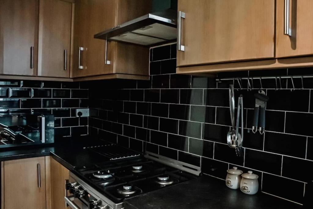 Spacious 3 Bedroom Flat Appartamento
