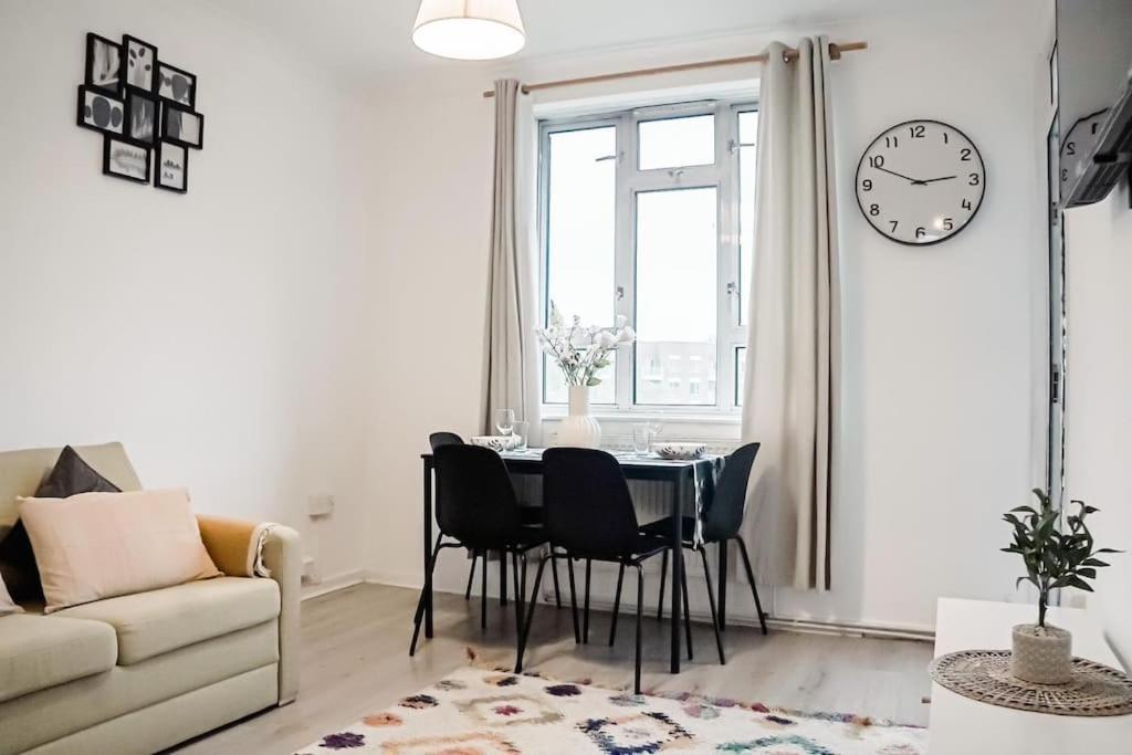 Apartment Spacious 3 Bedroom Flat